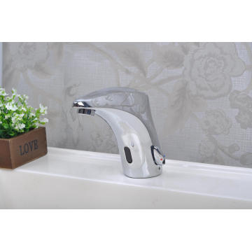 2015 China Brass Automatic Touch Free Wash Basin Tap